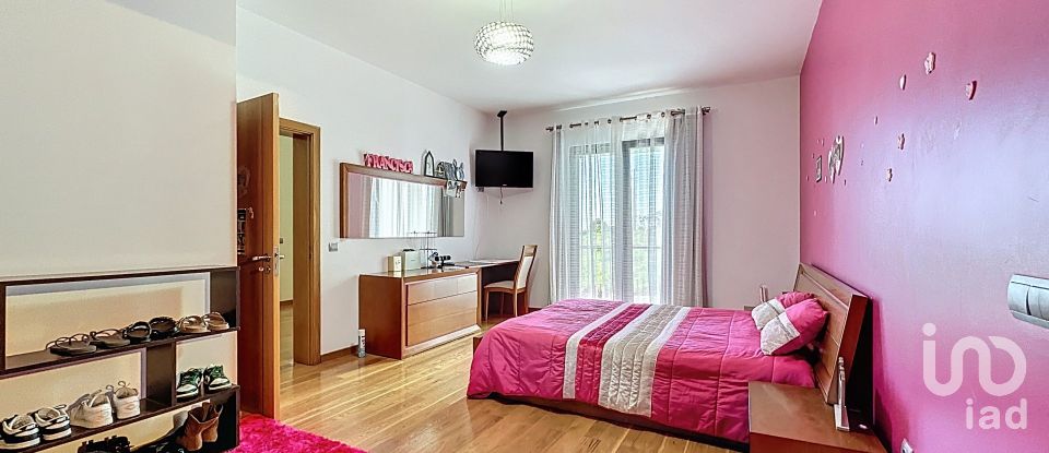 Maison T3 à Caniçal de 181 m²