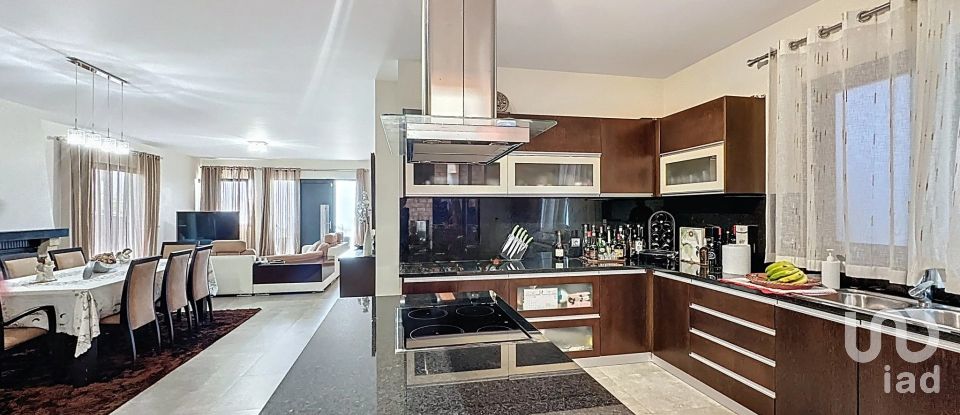 Maison T3 à Caniçal de 181 m²