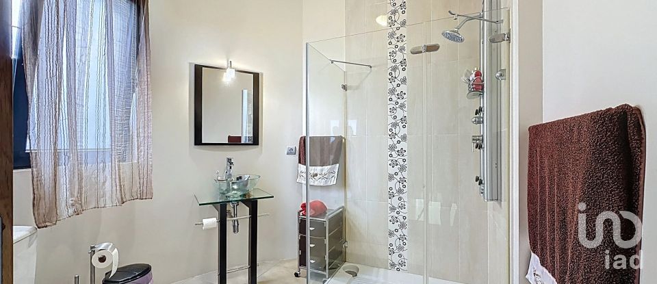 Maison T3 à Caniçal de 181 m²