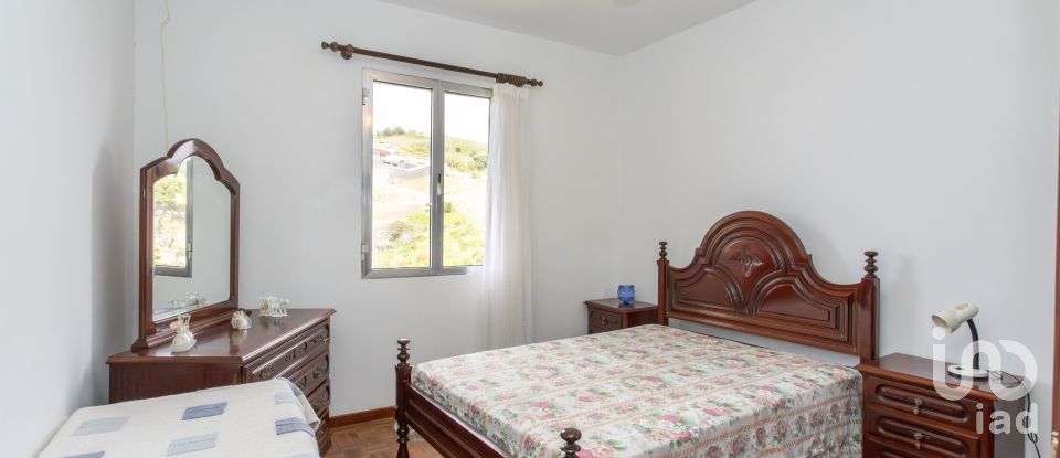 House T4 in Porto da Cruz of 240 m²