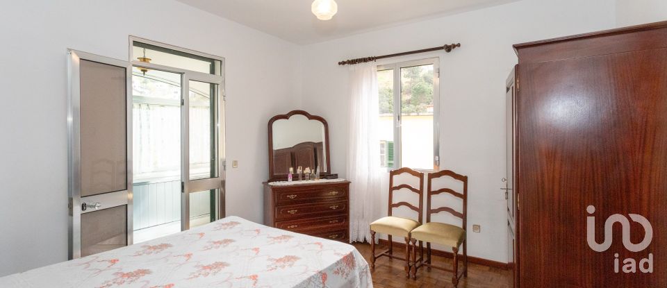 House T4 in Porto da Cruz of 240 m²