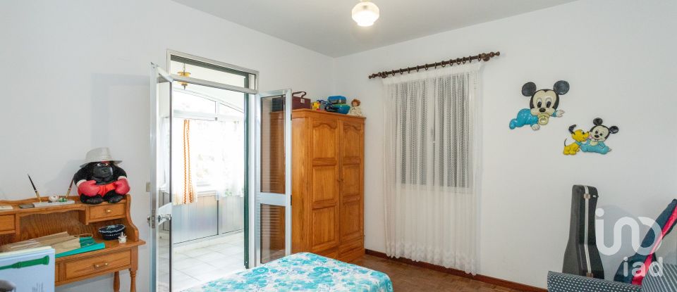 House T4 in Porto da Cruz of 240 m²