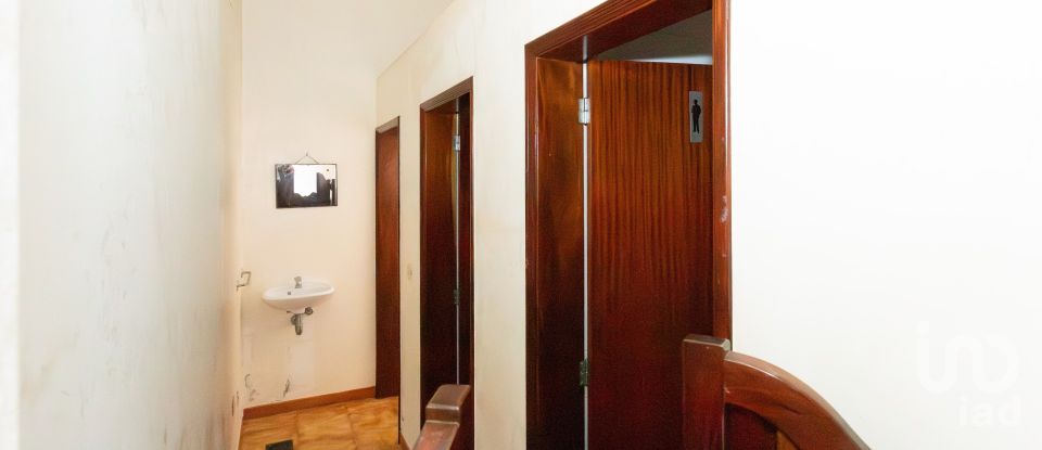 House T4 in Porto da Cruz of 240 m²