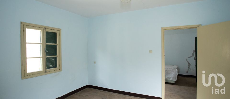 House T4 in Porto da Cruz of 240 m²