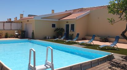 Mansion T8 in Charneca De Caparica E Sobreda of 324 m²