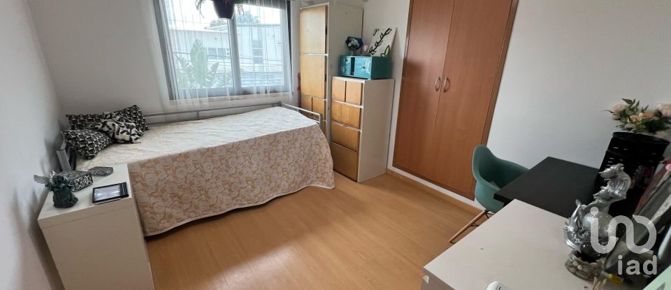 Habitação T8 em Charneca De Caparica E Sobreda de 324 m²