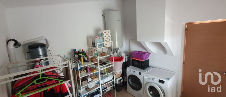 Habitação T8 em Charneca De Caparica E Sobreda de 324 m²