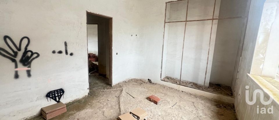 House T3 in Vermelha of 130 m²