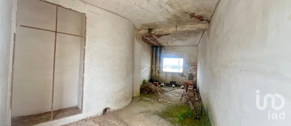 House T3 in Vermelha of 130 m²