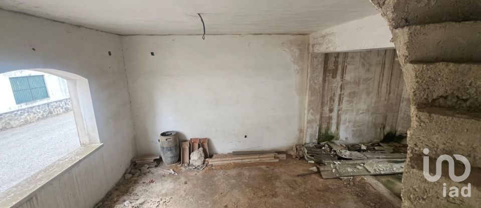 House T3 in Vermelha of 130 m²