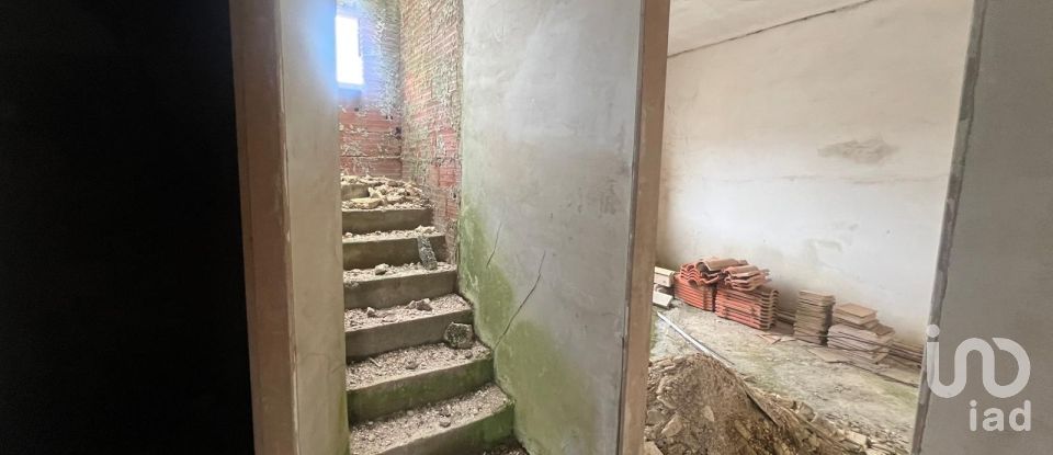 House T3 in Vermelha of 130 m²