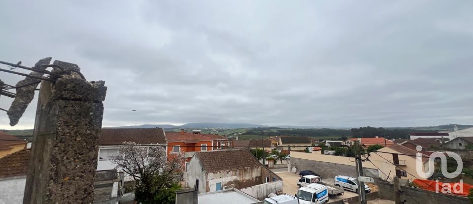 House T3 in Vermelha of 130 m²