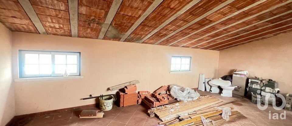 House T3 in Vermelha of 130 m²