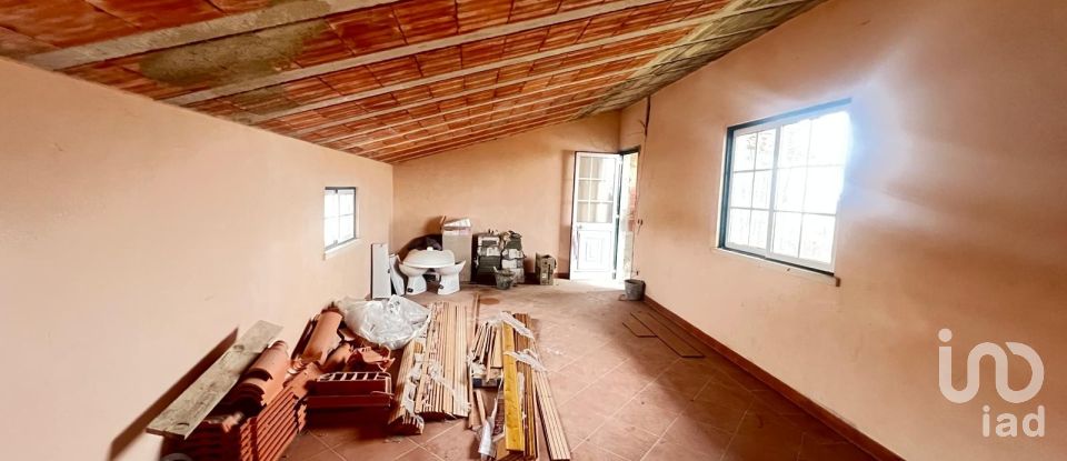 House T3 in Vermelha of 130 m²