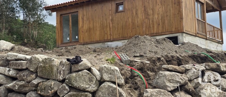 Terreno em Serzedelo de 3 400 m²