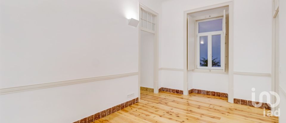 Apartment T2 in Santa Maria Maior of 140 m²