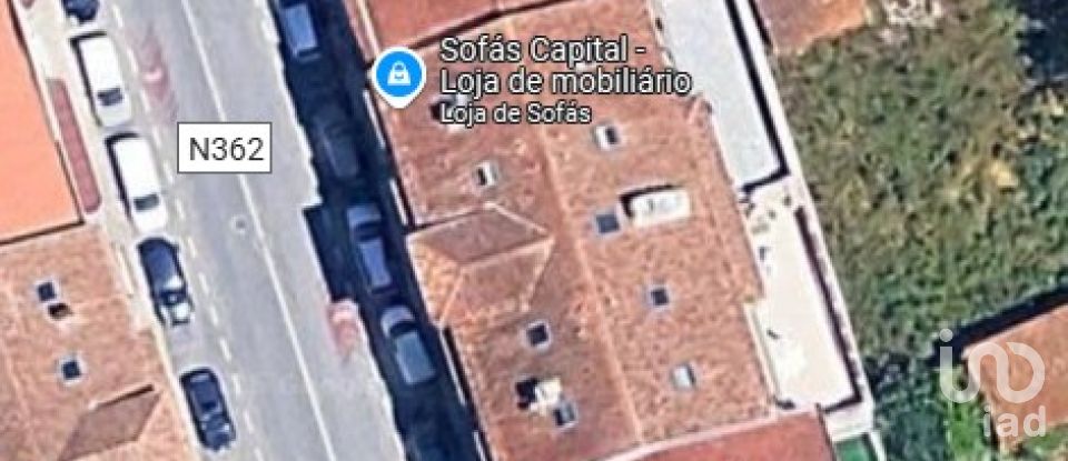 Shop / premises commercial in Porto de Mós - São João Baptista e São Pedro of 261 m²