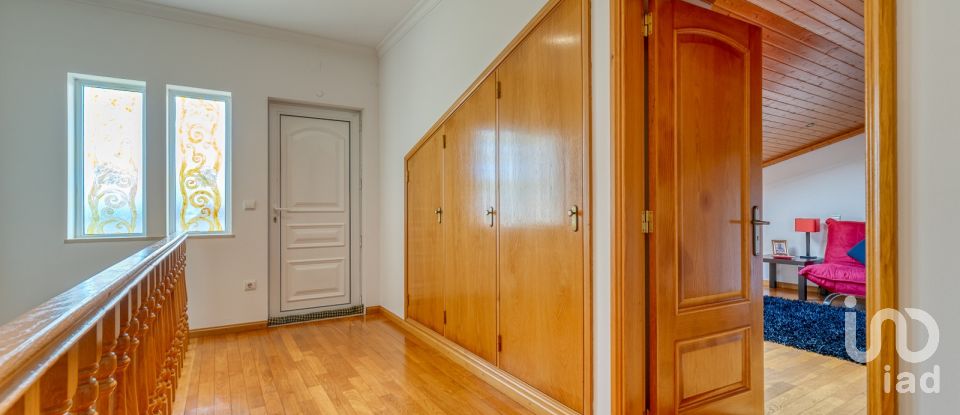 House T4 in Monte Real e Carvide of 356 m²