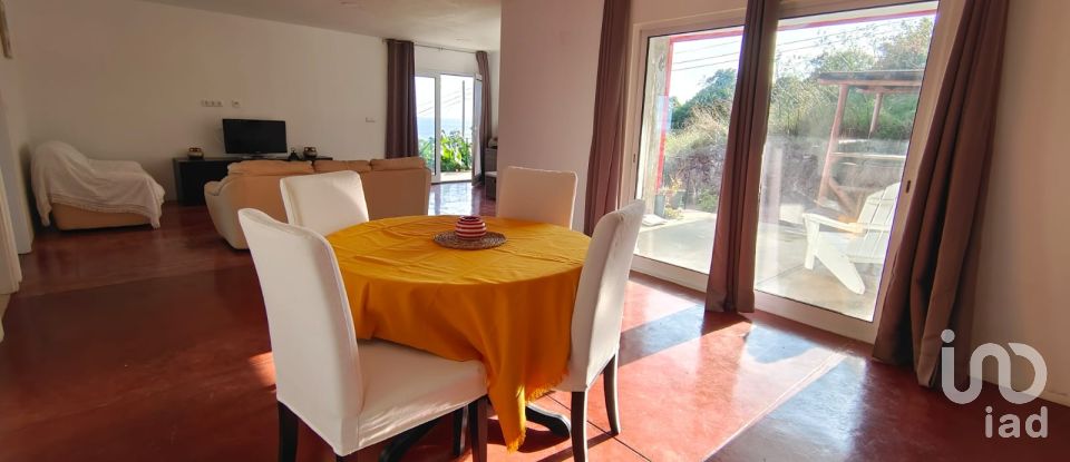 Maison T2 à Ribeiras de 175 m²