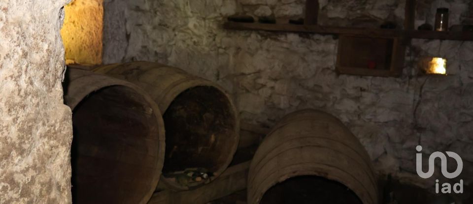 Maison T4 à Covas de 360 m²