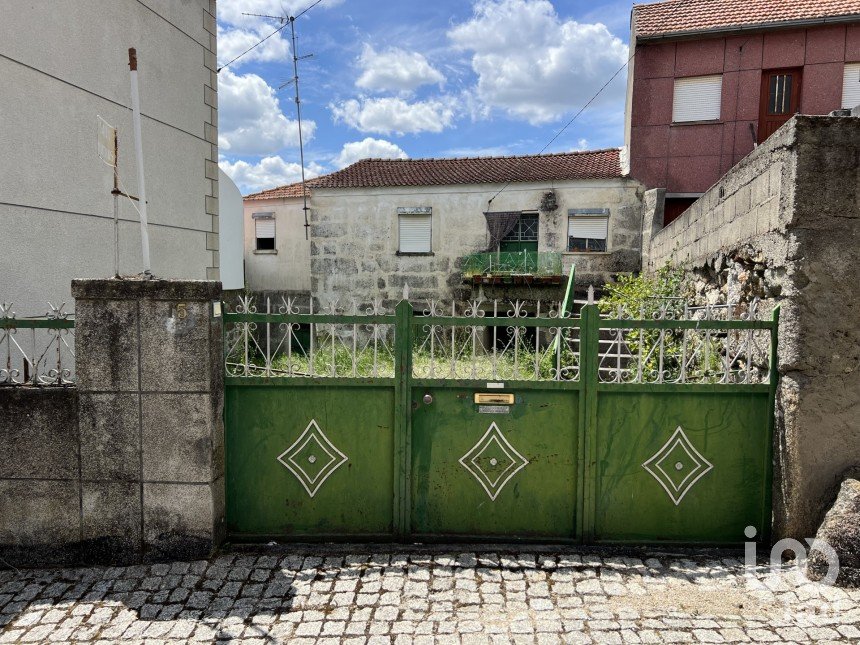 House T2 in Pousade e Albardo of 178 m²