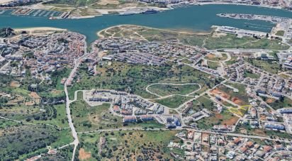 Terrain à Estômbar e Parchal de 723 m²