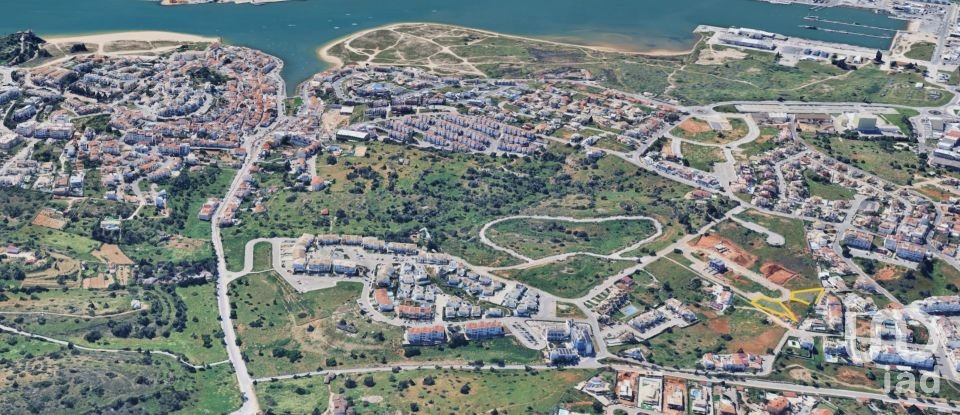 Terrain à Estômbar e Parchal de 723 m²