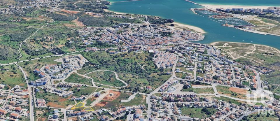 Terrain à Estômbar e Parchal de 723 m²