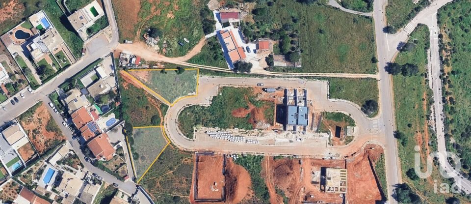 Terrain à Estômbar e Parchal de 723 m²