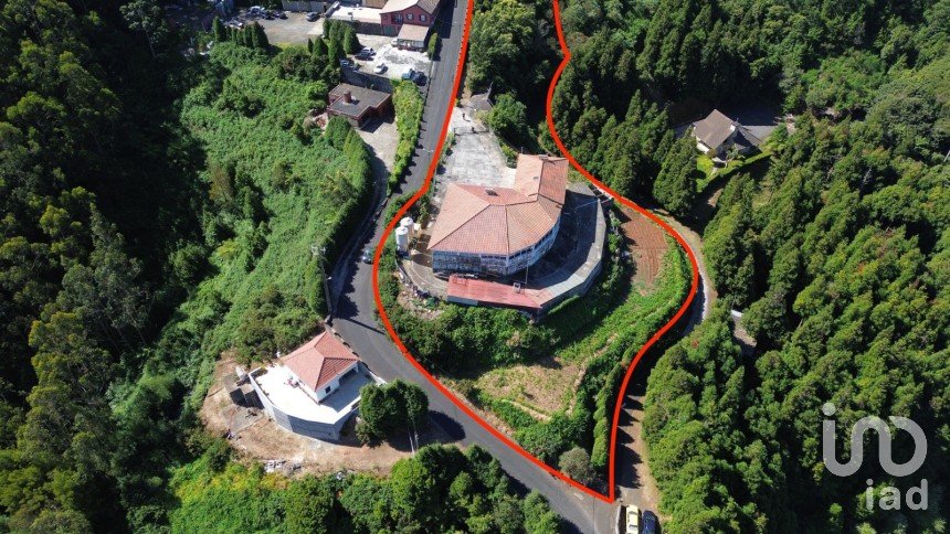 Farm T8 in Santo António da Serra of 960 m²