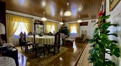 Farm T8 in Santo António da Serra of 960 m²