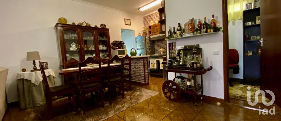 Farm T8 in Santo António da Serra of 960 m²