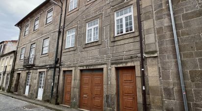 Bâtiment à Vouzela e Paços de Vilharigues de 360 m²