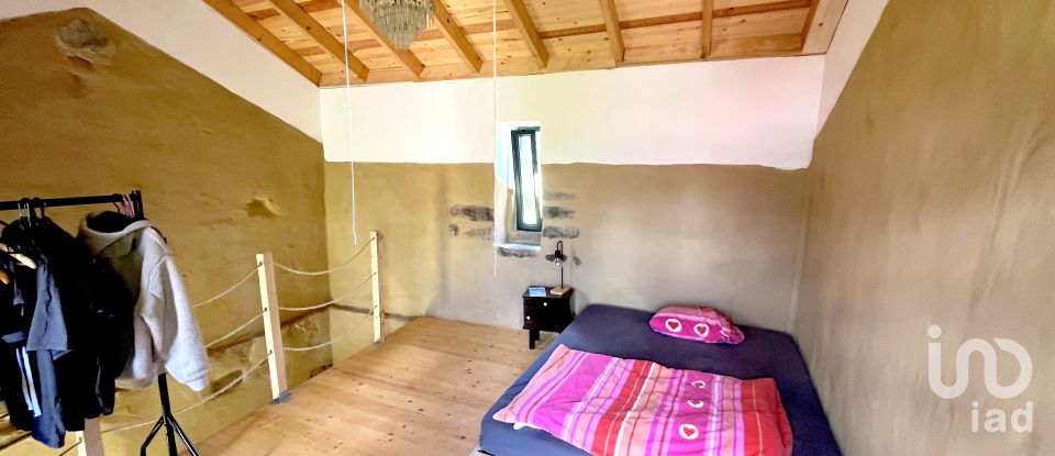 Casa tradicional T3 em Cumeada e Marmeleiro de 126 m²