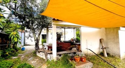 Maison traditionnelle T3 à Cumeada e Marmeleiro de 126 m²