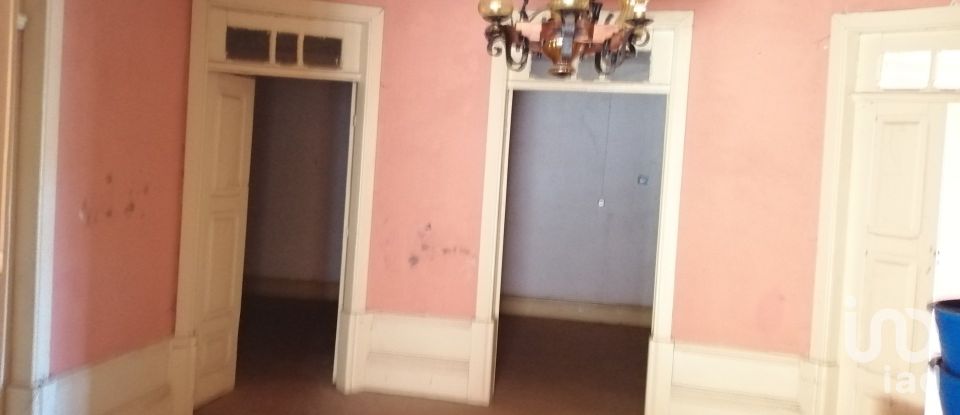 Village house T6 in Azinhoso of 320 m²