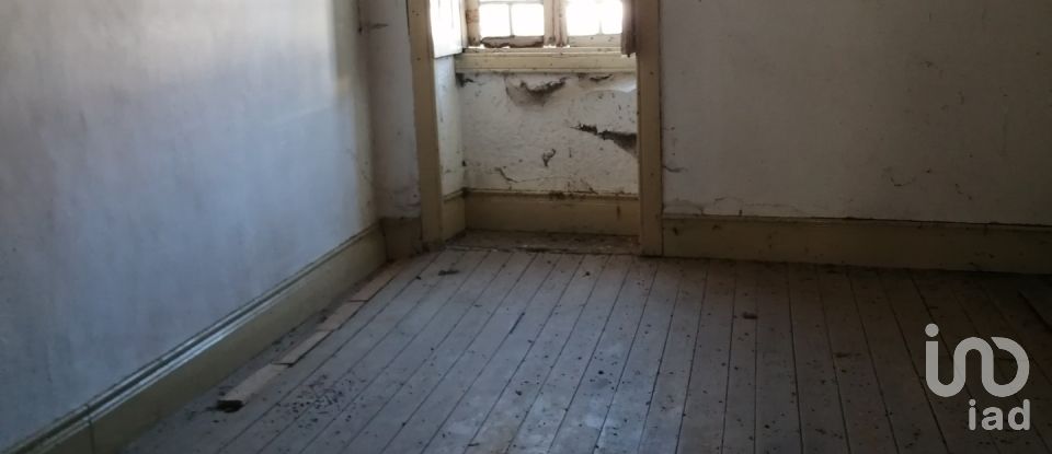 Village house T6 in Azinhoso of 320 m²