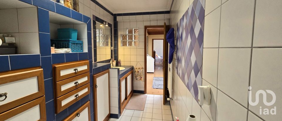 House T4 in Ervedal e Vila Franca da Beira of 374 m²