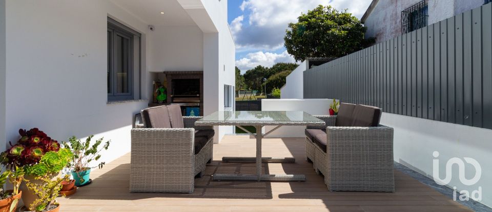 Moradia T4 em Sesimbra (Castelo) de 167 m²