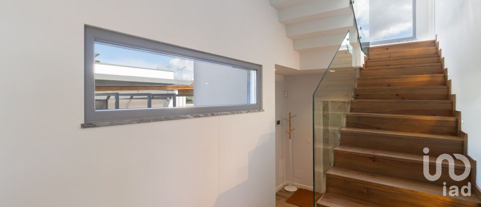 Moradia T4 em Sesimbra (Castelo) de 167 m²