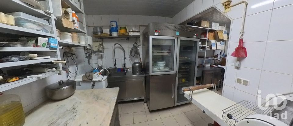 Boutique/Local commercial à Sertã de 114 m²