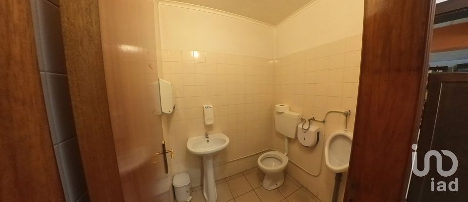 Boutique/Local commercial à Sertã de 114 m²