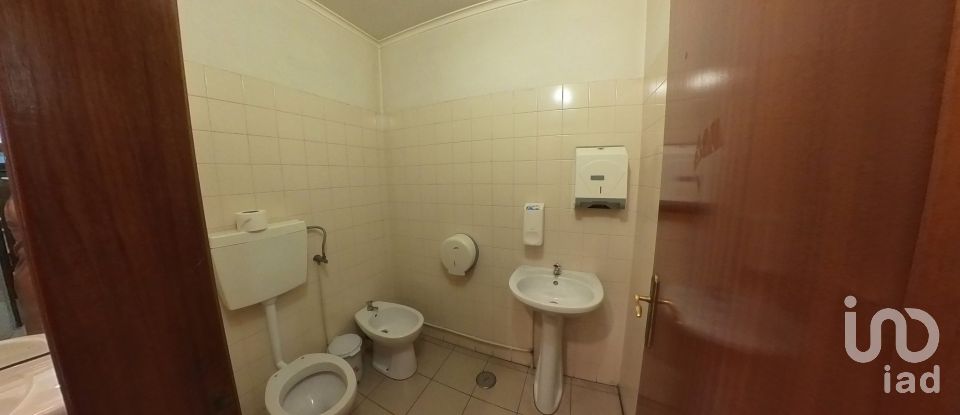 Boutique/Local commercial à Sertã de 114 m²