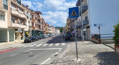 Boutique/Local commercial à Porto de Mós - São João Baptista e São Pedro de 261 m²