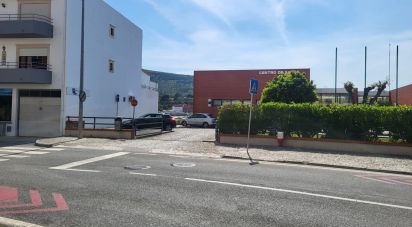 Boutique/Local commercial à Porto de Mós - São João Baptista e São Pedro de 261 m²