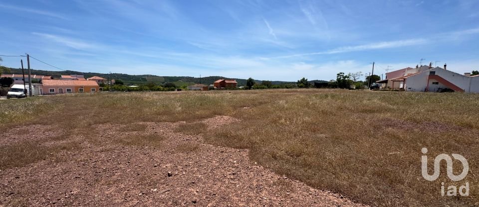 Terrain à Silves de 9 360 m²