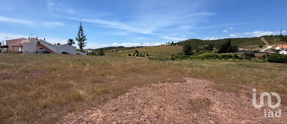 Terrain à Silves de 9 360 m²