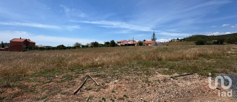 Terrain à Silves de 9 360 m²