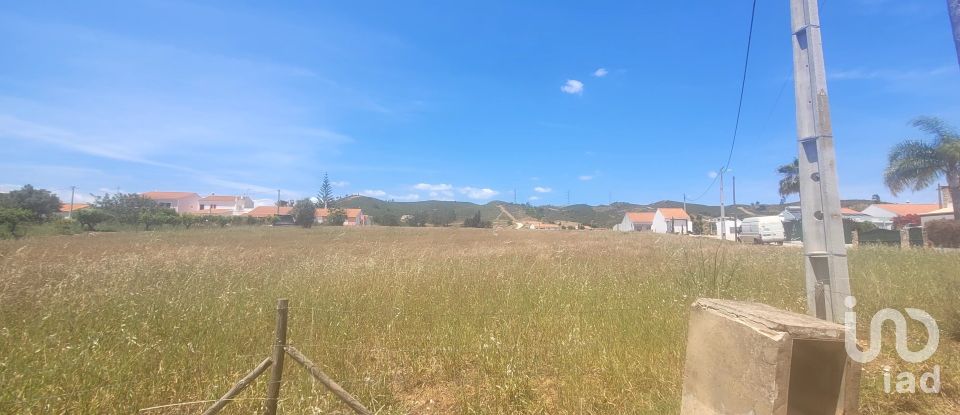 Terrain à Silves de 9 360 m²