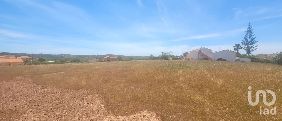 Terrain à Silves de 9 360 m²